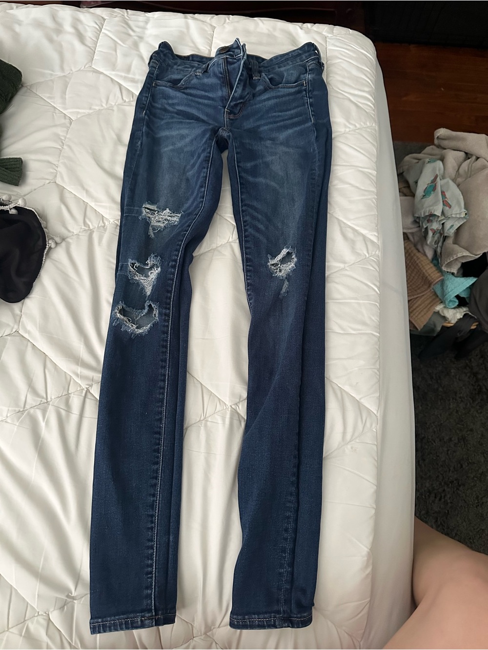 American Eagle Outfitters Dark Blue Distressed Skinny Jeans